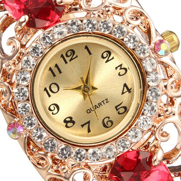 Retrotyylinen Naisten Rannekoru Kello Flower Diamond Quartz Watch