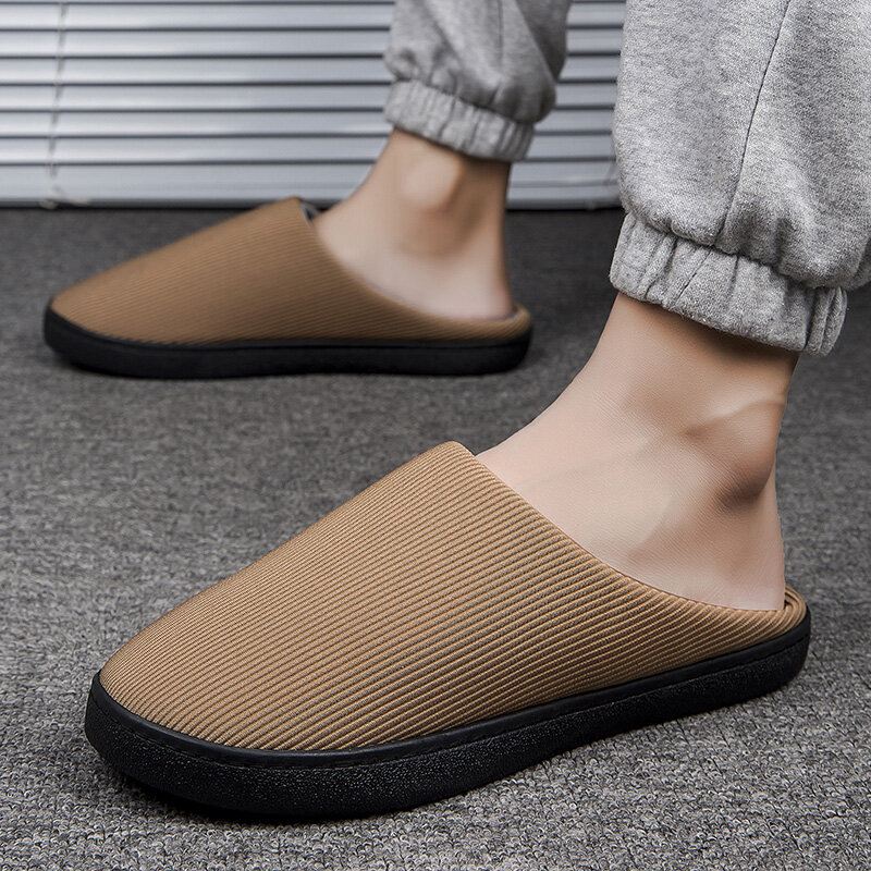 Miesten Pure Color Pyöreä Toe Liukumaton Lämmin Slip-on Kotipuuvillatossut