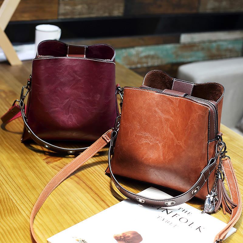 Naisten Vintage Keinonahkainen Crossbody Laukku Olkalaukut Bucket Bag Crossbody Bag