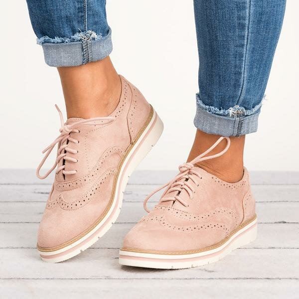 Naisten Plus-kokoiset Brogue Lace Up Pehmeät Nauhanauhat Casual Oxford Mokkasiinit