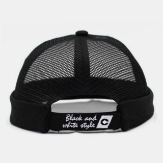 Unisex Hollow Out Täysverkoinen Hengittävä Muoti Ulkokäyttöön Brimless Pipo Landlord Cap Skull Cap